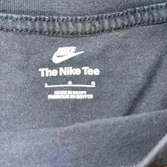 Youth Large Nike T Shirt - Picture 4 of 4